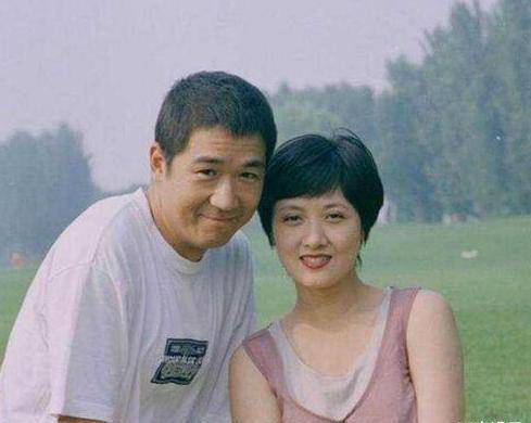 为了邓婕，被张国立“分手”的前妻罗秀春，如今过的怎么样？