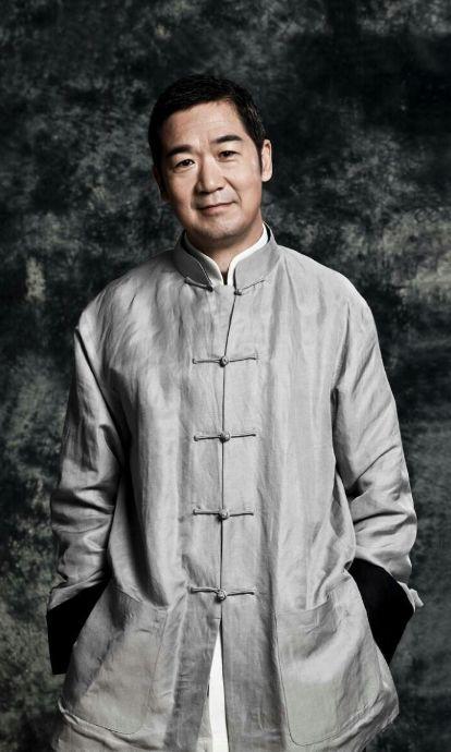 和前妻一刀两断32年，娶了邓婕，张国立的前妻罗秀春如今怎么样