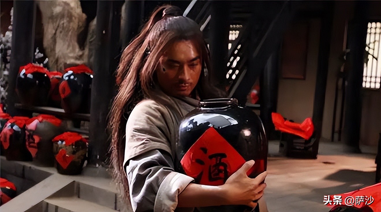 为什么武松可以喝十八碗酒，鲁智深可以喝一桶？他们是酒神下凡？