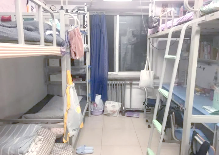 1-女生宿舍的温馨时光