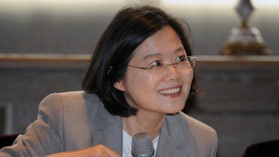 台媒抖出猛料，蔡英文离下台不远了？2300万台湾人惴惴不安！
