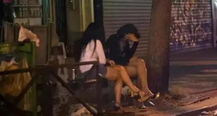 嫖娼是违法还是犯罪？很多人都搞错了