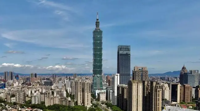 统一要来？蔡英文凌晨返台，下飞机前说了3个词，民进党底牌耗尽