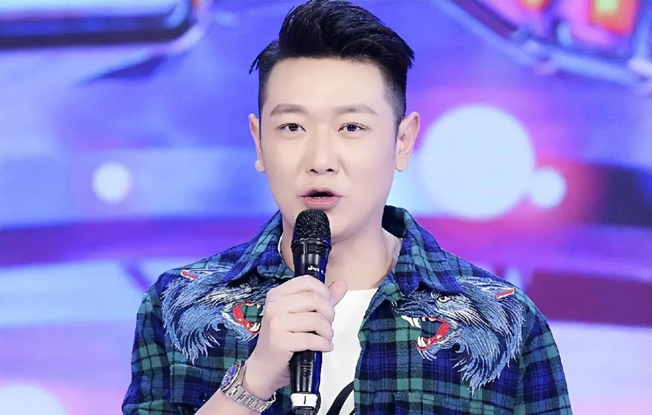 从“芒果台柱“到跌落神坛，这9位红极一时的主持人，经历了什么？