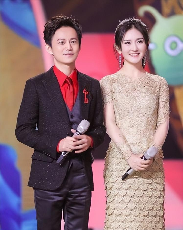 从“芒果台柱“到跌落神坛，这9位红极一时的主持人，经历了什么？