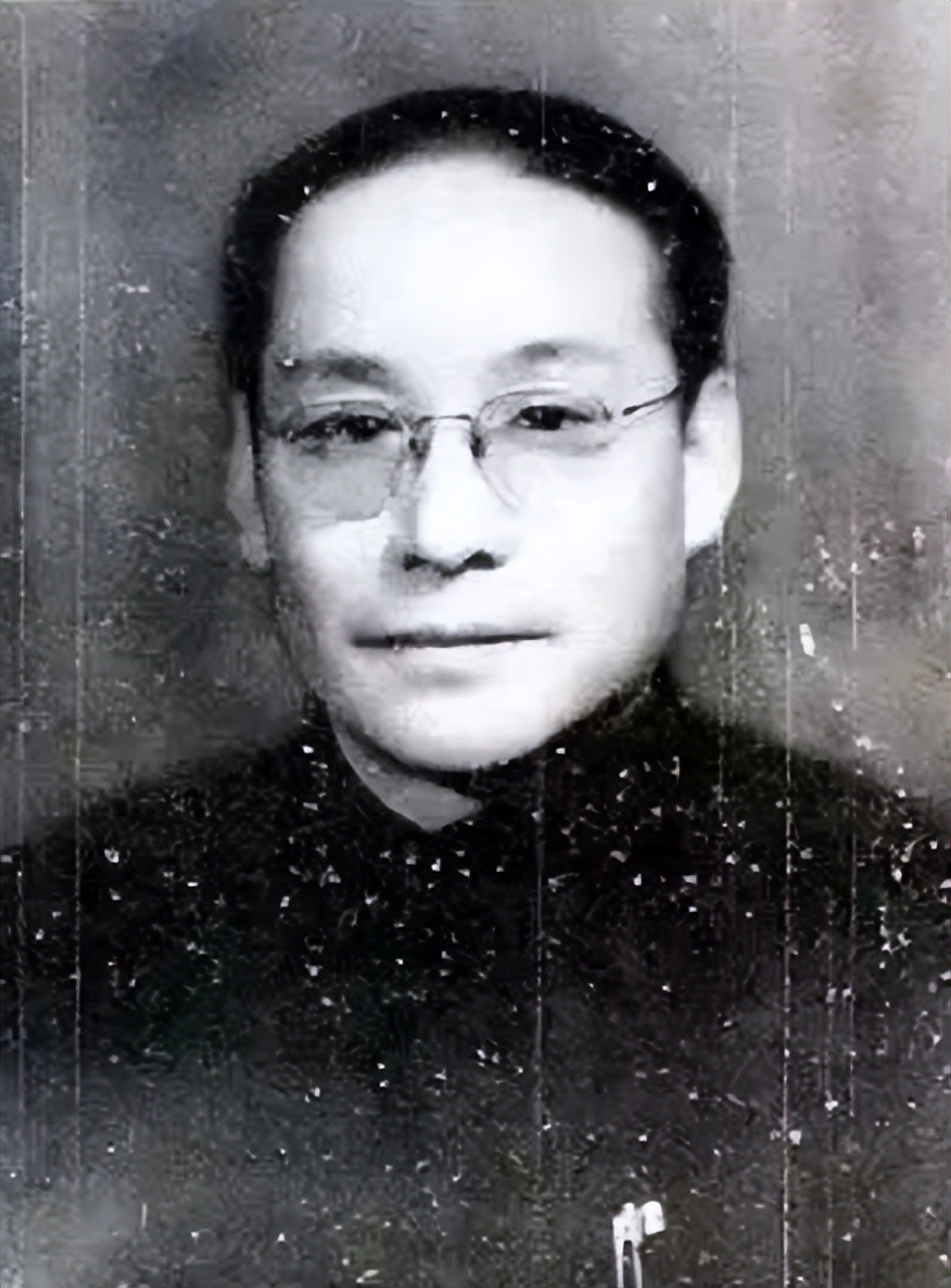 “五面间谍”袁殊：《伪装者》中明楼的原型，身上背负着五重身份