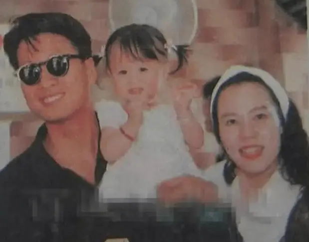 “杨逍”孙兴：38岁娶娇妻，43岁外遇婚姻，52岁跟前妻再婚获幸福