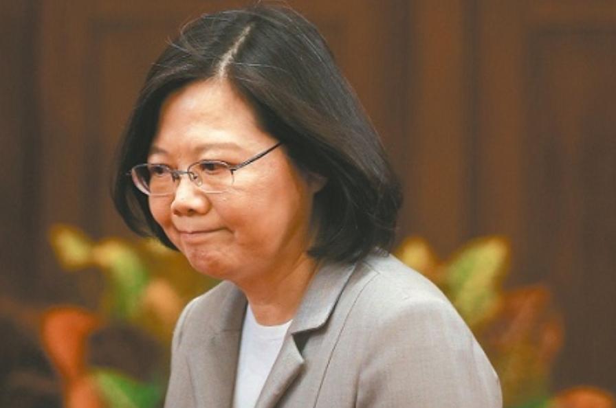 疫情失控，是否成为压垮蔡英文的最后稻草？岛内最新民调给出答案