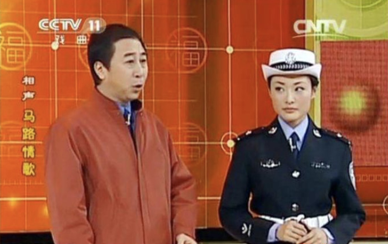 星说：33年，冯巩央视的春晚人生