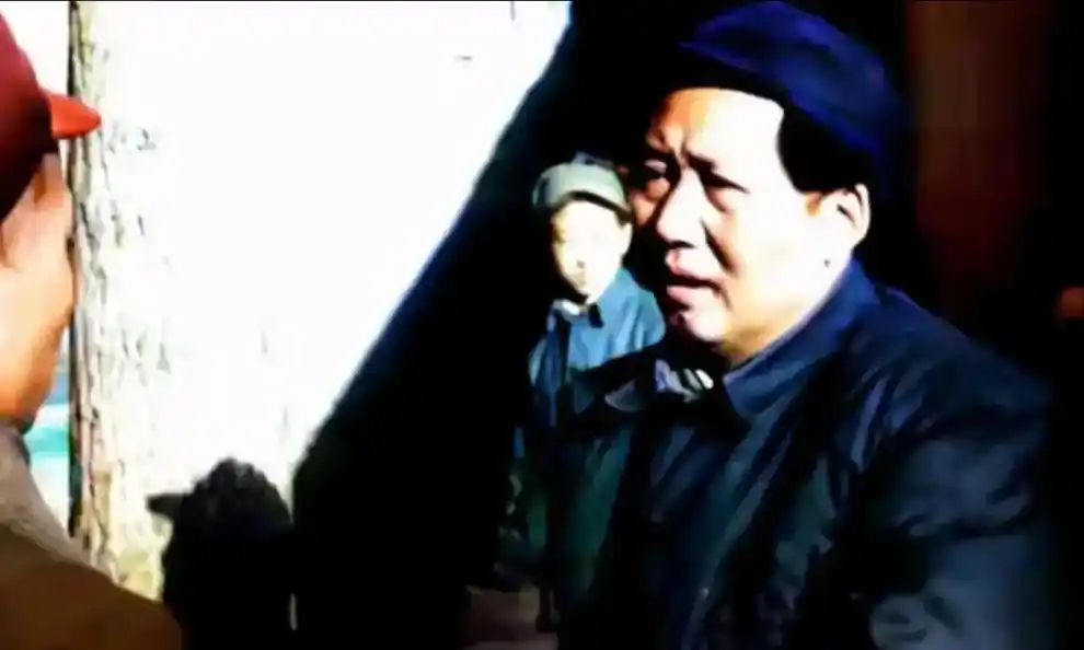 论持久战问世后，日方为何不变初衷？蒋介石：毛泽东高明之处就在这里