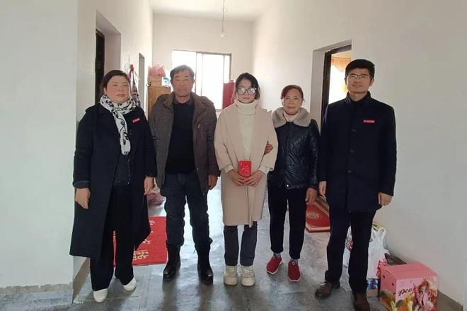 江西工商职业技术学院开展走访慰问困难学生家庭活动