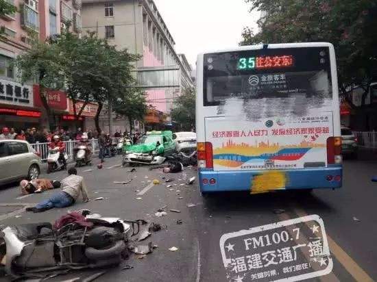 死刑！福建男子持刀劫持公交车后冲撞路人 致8死25伤一审宣判