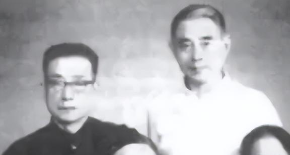 杨振宁和父亲杨武之，三代人的合影，基因的奇妙与传承