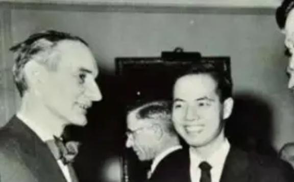 杨振宁和父亲杨武之，三代人的合影，基因的奇妙与传承