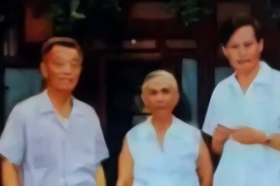 杨振宁和父亲杨武之，三代人的合影，基因的奇妙与传承