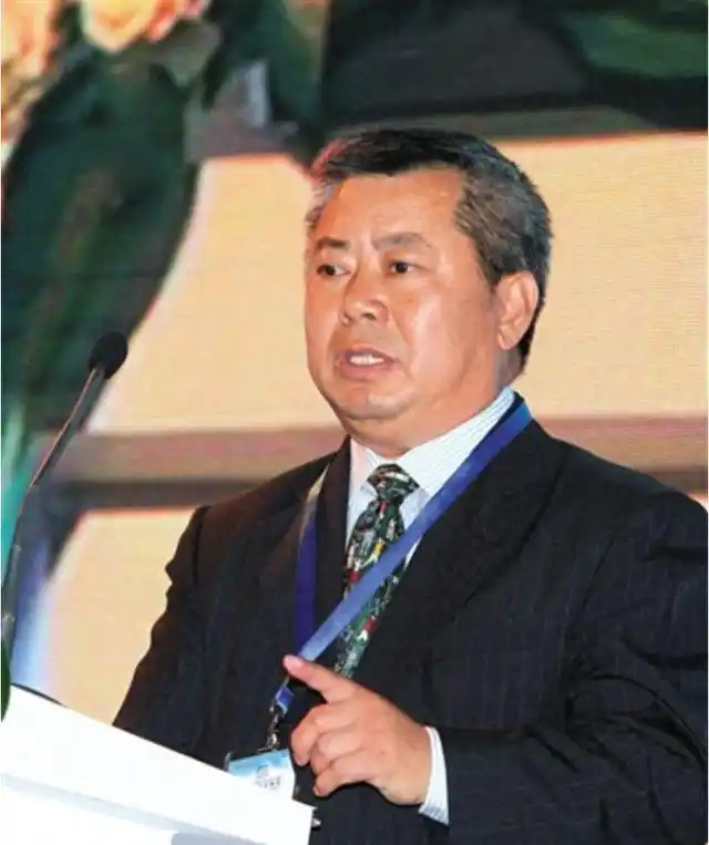 河南信阳1县走出全球富豪，罗山投资10亿，2人身家数亿