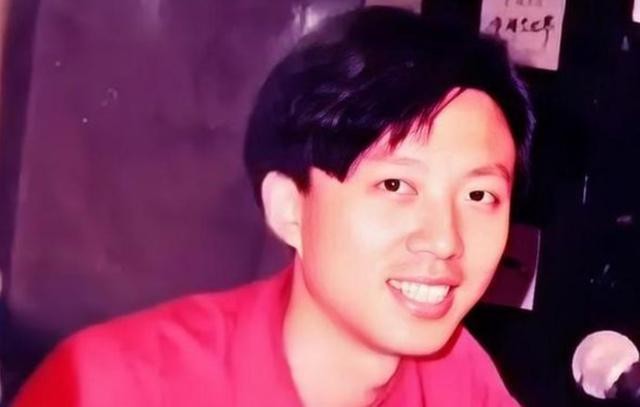 离开东方卫视9年，央视主播潘涛回上海，54岁官宣新身份可喜可贺