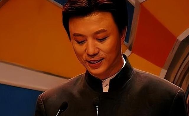 离开东方卫视9年，央视主播潘涛回上海，54岁官宣新身份可喜可贺