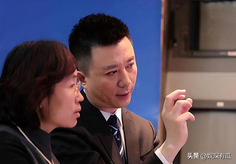 离开东方卫视9年，央视主播潘涛回上海，54岁官宣新身份可喜可贺