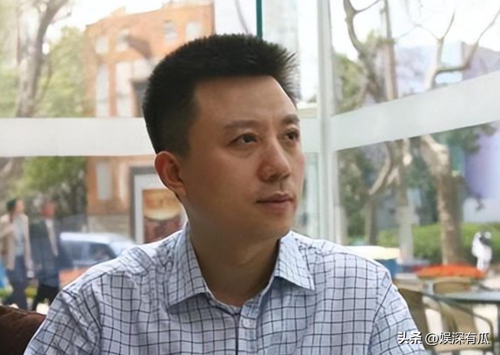 离开东方卫视9年，央视主播潘涛回上海，54岁官宣新身份可喜可贺