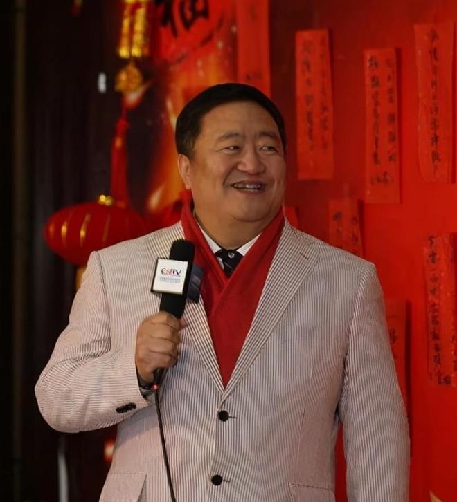 春晚最牛“钉子户”，笑坐春晚观众席19年，网友：年年都有他