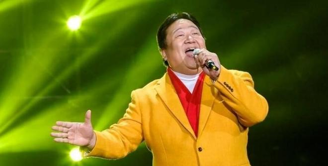春晚最牛“钉子户”，笑坐春晚观众席19年，网友：年年都有他