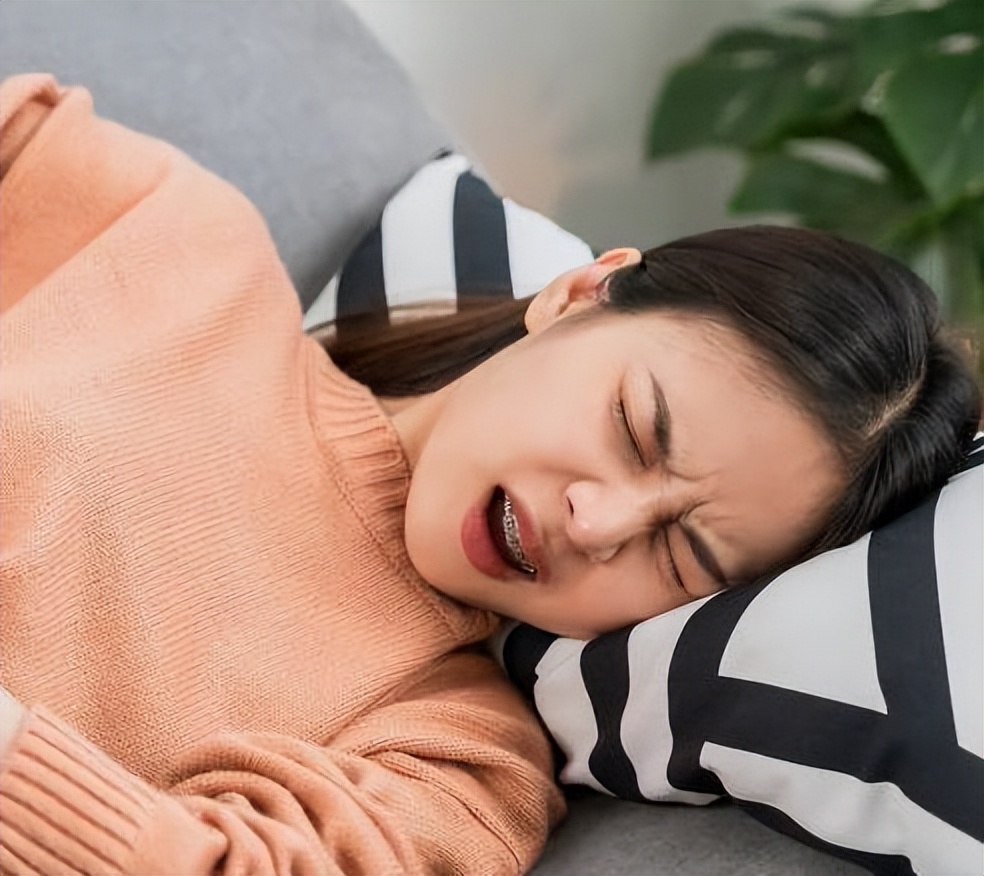 女性阴挺是怎么回事？对身体健康有影响吗？需要治疗吗？