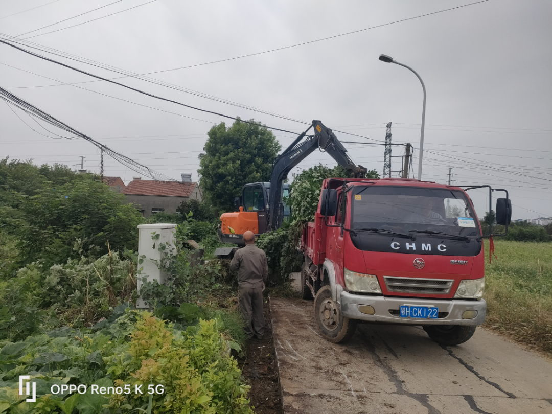 荆门市白庙街道江山社区开展清扫焕新颜，共建洁净宜居家园