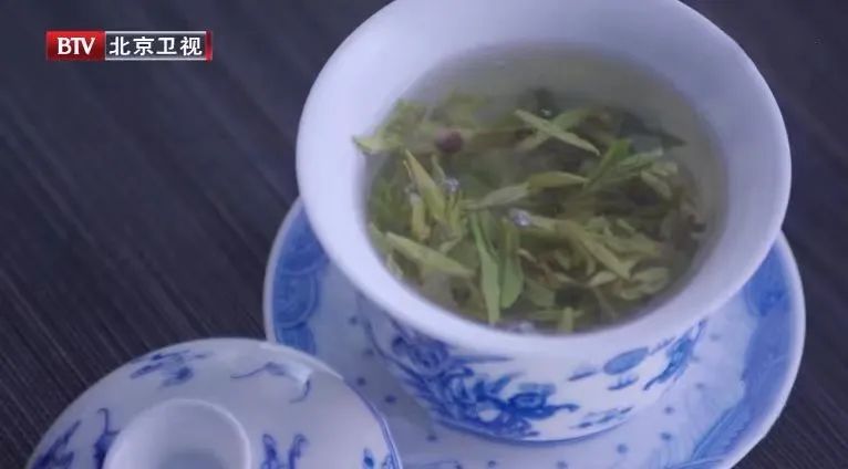 长期喝白开水和长期喝茶，谁的身体更健康？答案出乎意料……