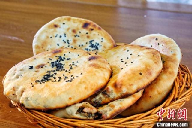 小烧饼“吃”出大产业 浙江缙云烧饼年产值达38.9亿元