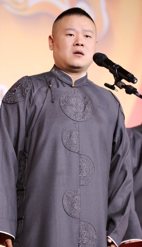 郭德纲没想到，演唱会争议才2个月，岳云鹏竟因几句话挽回了口碑