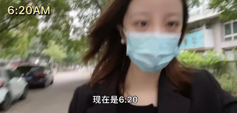 央视的主持人，表面如明星般光鲜亮丽，背后也都有大家看不到的辛苦