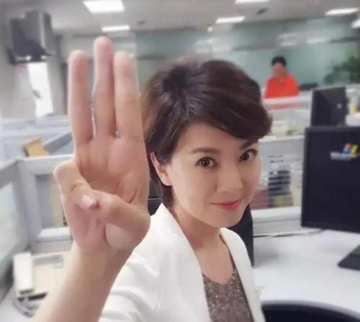 辽台主持人朱霞停职背后，不当言论的根源是为了直播带货