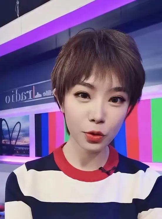 辽台主持人李昕鑫离世，美女主播康达神秘消失后曝已婚生娃