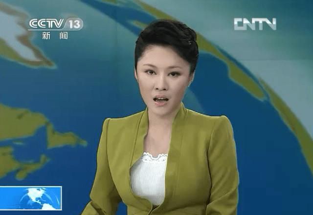 央视素颜美女主播紫凝，因直播中玩手机出名，兴趣爱好太接地气