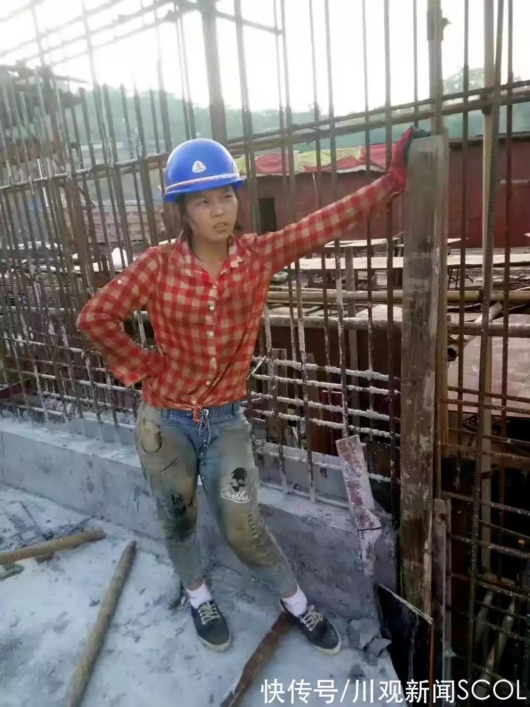 还记得“最美工地女孩”吗？她要来成都务工，还要当工友“代言人”