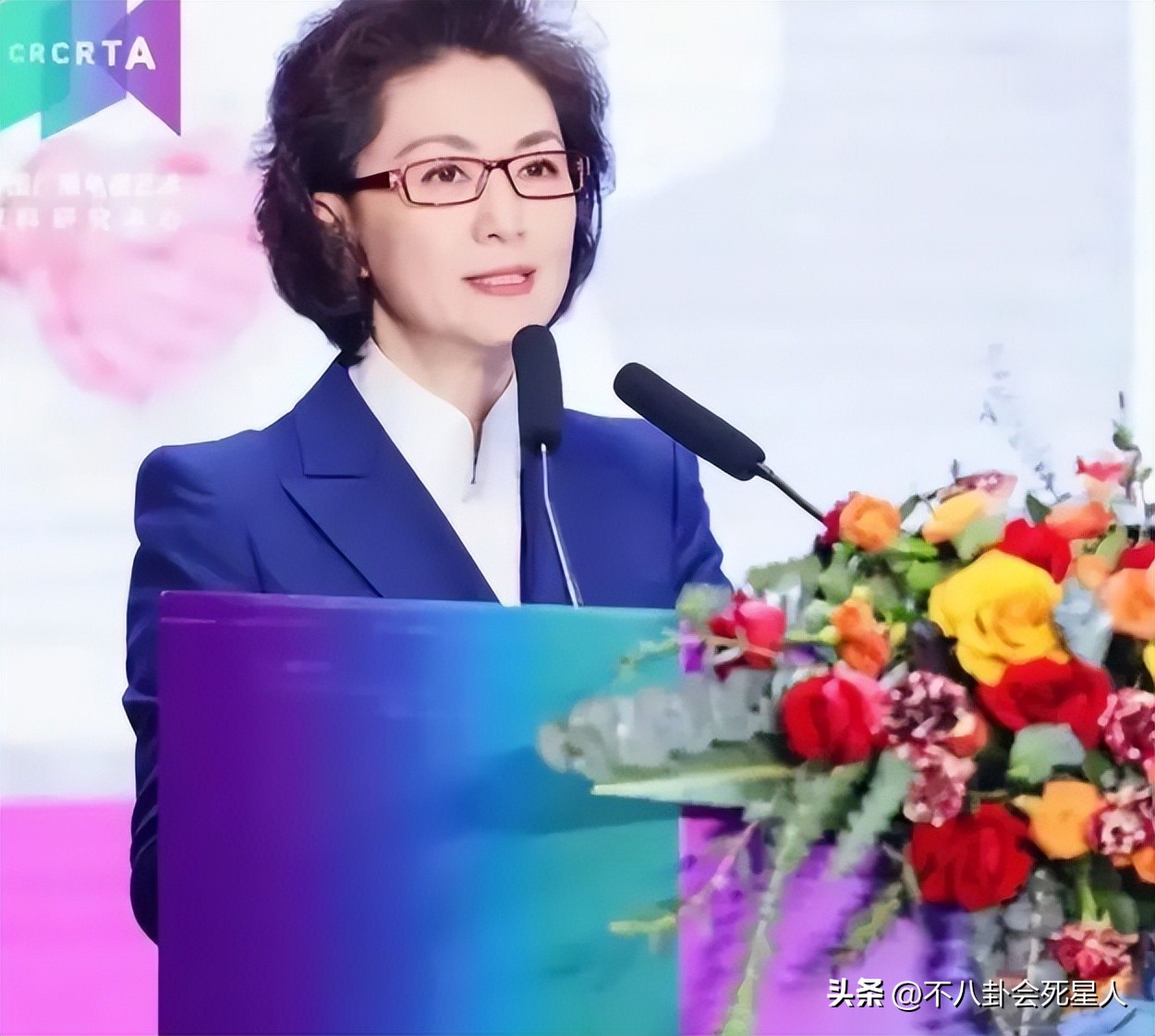 央视主持大洗牌：多位美女主持出走，新人被力捧，一哥地位不动摇