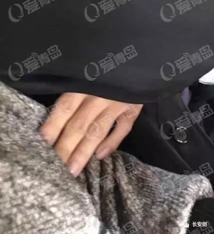 三分钟法治新闻全知道：醉汉被困井下 民警一句“请喝酒”哄上来