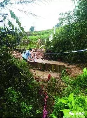 三分钟法治新闻全知道：醉汉被困井下 民警一句“请喝酒”哄上来