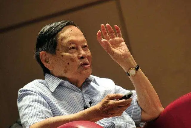 原创儿子更改国籍后获诺贝尔奖，其父是我国数学博士，至死都没有原谅