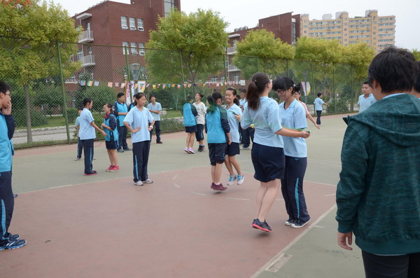 ·【中学生体育节系列报道】初一、初二举行跳绳比赛