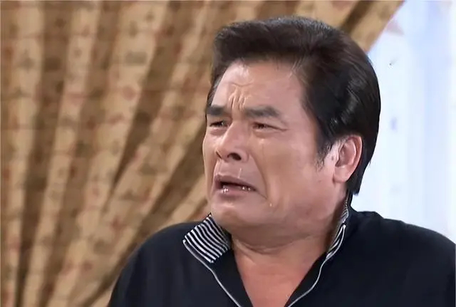 和6个老婆共处一室，每月7万零花钱，71岁宝刀未老又娶小20岁娇妻