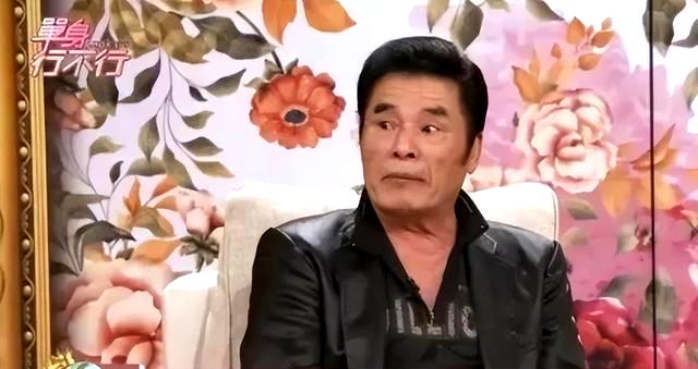 娶了“6个老婆”，每人每月7万零花钱，71岁又娶第七房小娇妻