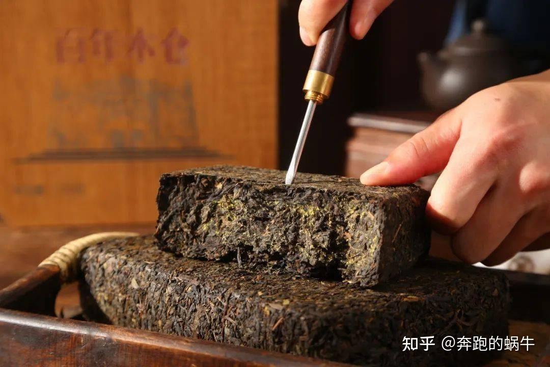 安化黑茶是好茶吗？一文看懂几大知名品种安化黑茶的特色与如何选购