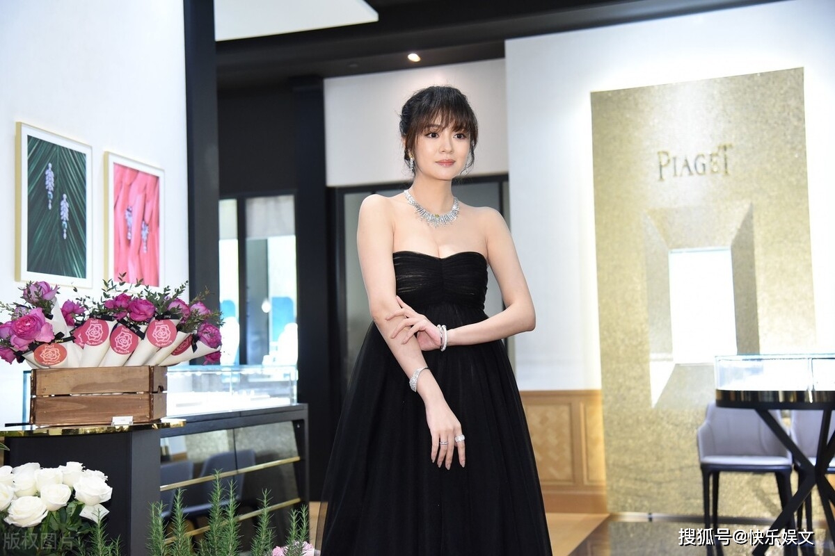 安以轩首晒女儿正面照？韩国男友不适合她，嫁入豪门4年秀幸福