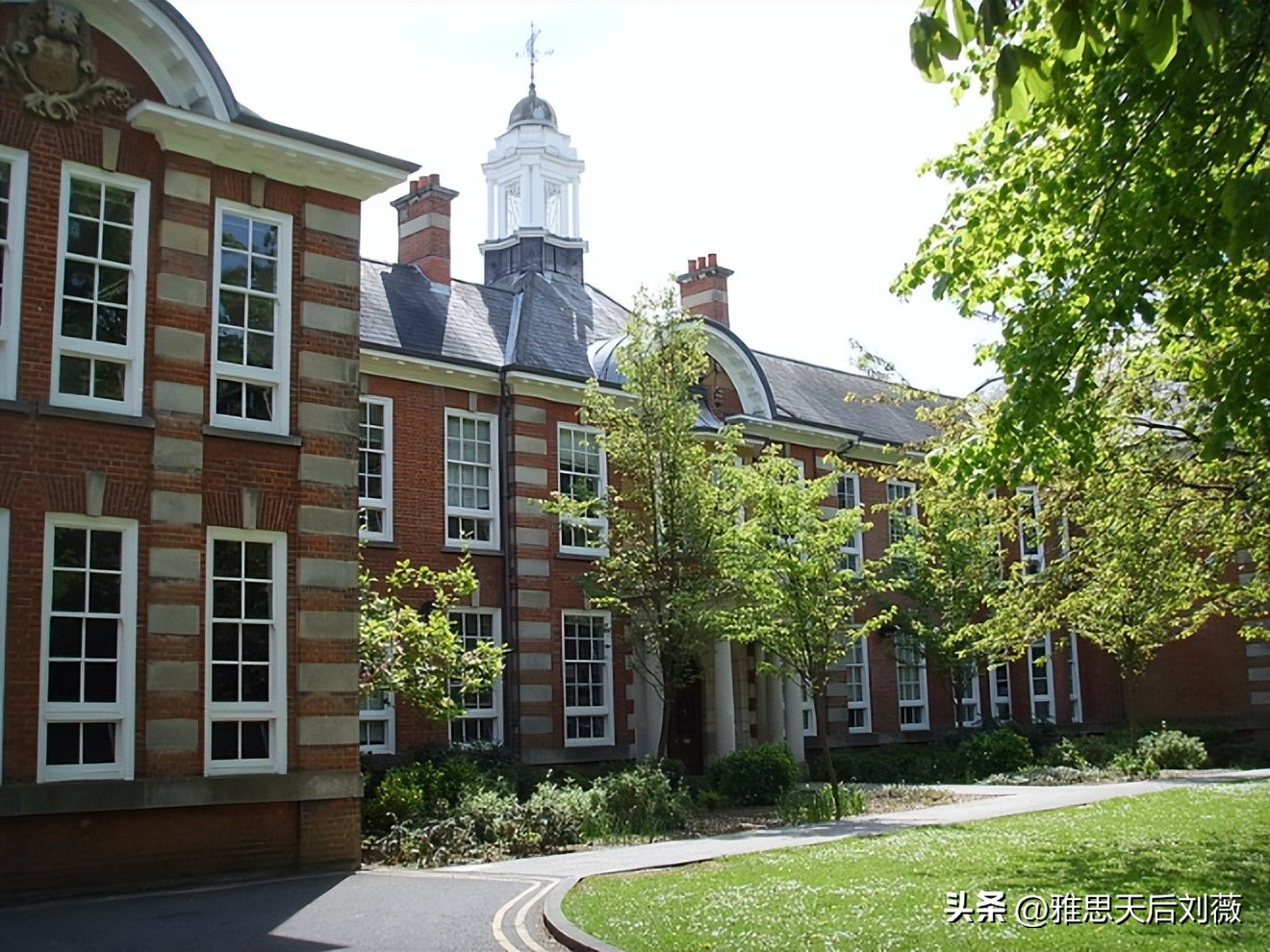 英国留学圈爆火的10所大学，大数据告诉你为啥中国留学生挤破头
