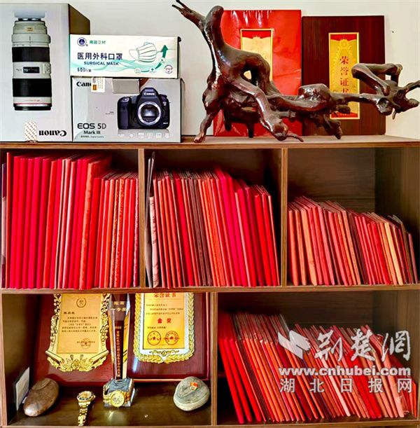竹山摄协陈昌荣作品荣获国家级2项摄影赛大奖