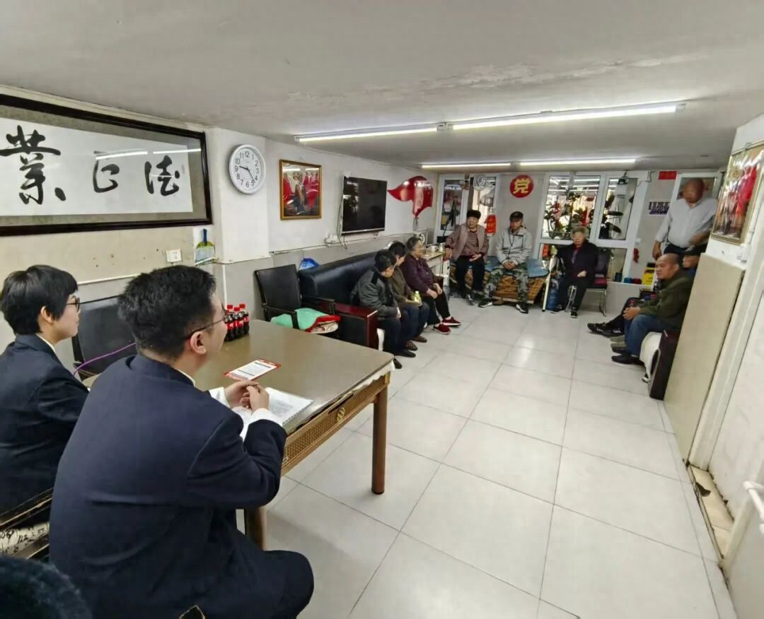 检察“蓝”守护夕阳“红”——阳明区人民检察院走进敬老院开展普法宣传活动