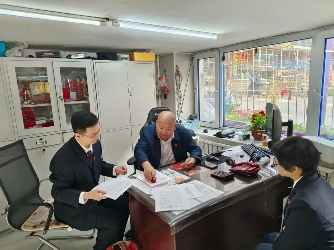检察“蓝”守护夕阳“红”——阳明区人民检察院走进敬老院开展普法宣传活动