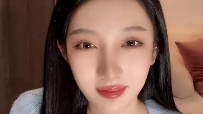 又一大瓜？时隔四年，将吴亦凡送进监狱的她，诱骗20万被跨省报案